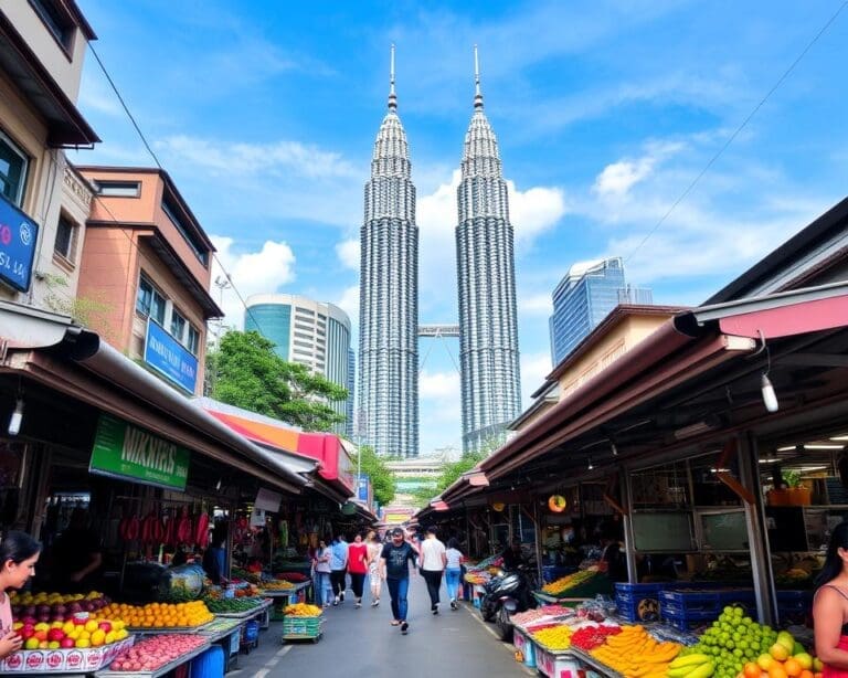 Kuala Lumpur: Petronas Towers and Street Markets