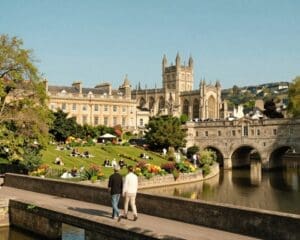 How do you spend a relaxing day exploring Bath?