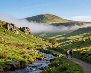 Why is a trip to the Peak District ideal for nature lovers?